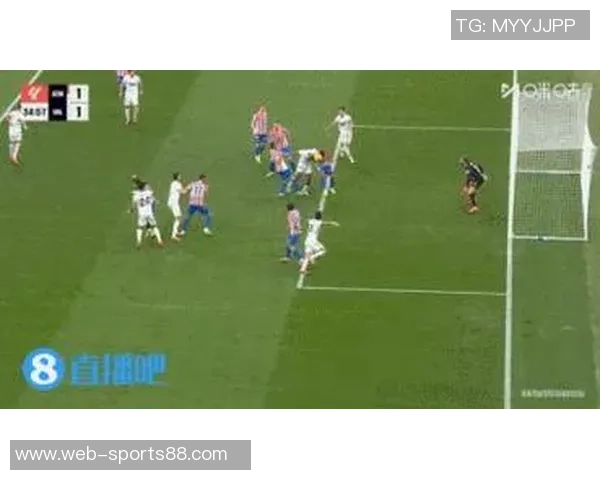 哈曼批评裁判缺乏VAR执法能力质疑迪亚斯越位判罚影响比赛公正性