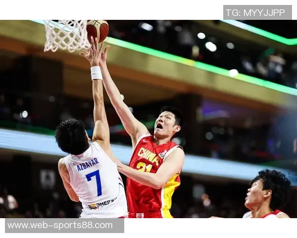 胡金秋半场表现出色6投4中贡献8分2篮板助力球队稳定发挥 胡金秋半场表现出色6投4中贡献8分2篮板助力球队稳定发挥